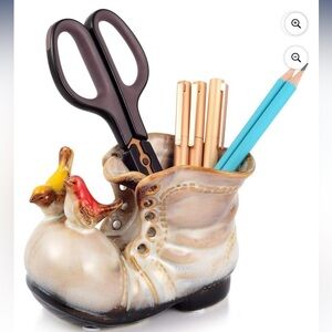 Kitschy Boot Planter | Pen Holder. Desk Organizer | Tan | EUC | Unique | Neutral